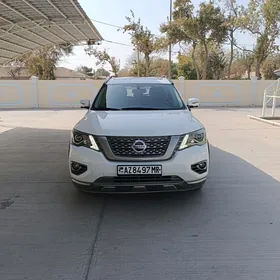 Nissan Pathfinder 2020