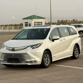 Toyota Sienna 2022