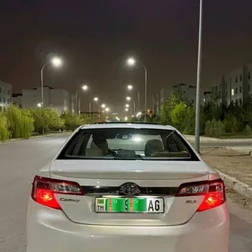 Toyota Camry 2013