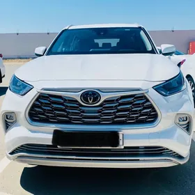 Toyota Highlander 2020