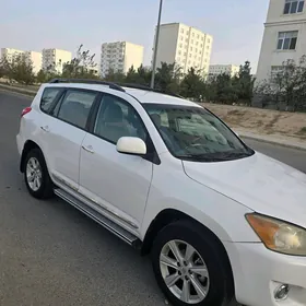 Toyota RAV4 2010