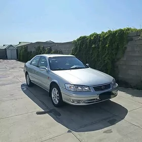 Toyota Camry 2001
