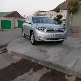 Toyota Highlander 2011