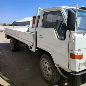 Toyota Dyna 1996