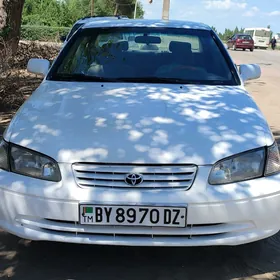 Toyota Camry 1999