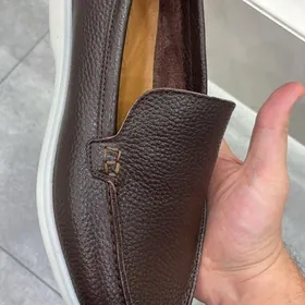 Loro Piana makasina