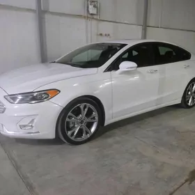 Ford Fusion 2020