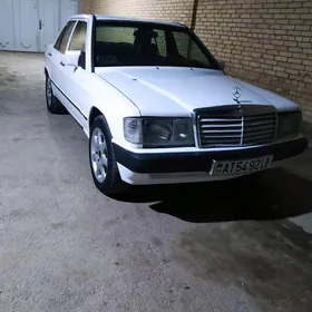 Mercedes-Benz 190E 1985