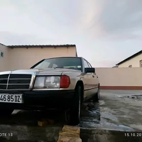 Mercedes-Benz 190E 1987