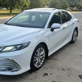 Toyota Camry 2023