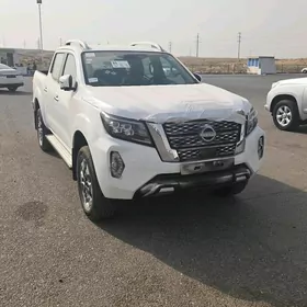Nissan Navara 2025