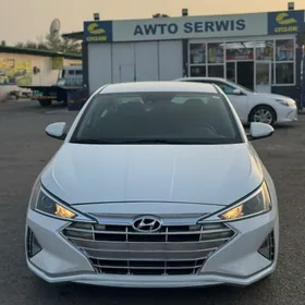 Hyundai Elantra 2020