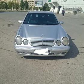 Mercedes-Benz E320 2000