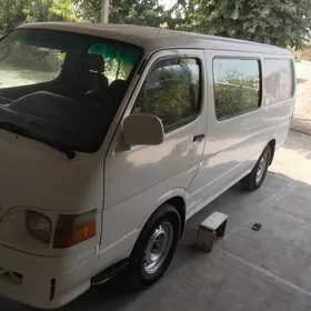 Toyota Hiace 2002