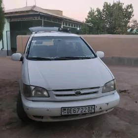 Toyota Sienna 2000