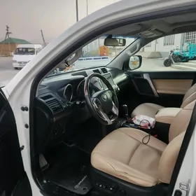 Toyota Land Cruiser Prado 2015