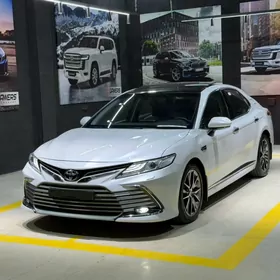 Toyota Camry 2022