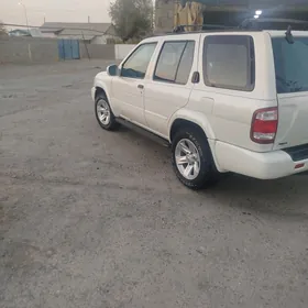 Nissan Pathfinder 2002