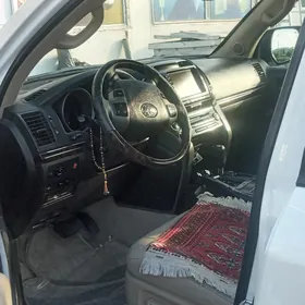 Toyota Land Cruiser 2009