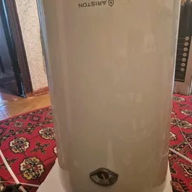 Бойлер Ariston