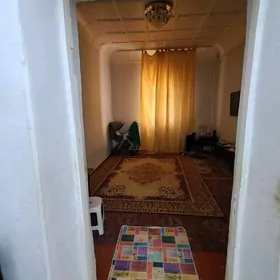 1May ugry 3komn Arzan