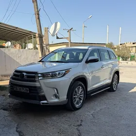 Toyota Highlander 2019