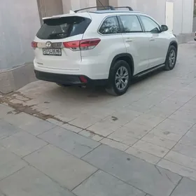 Toyota Highlander 2019