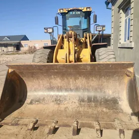 XCMG LW500F 2011