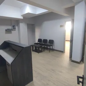 Arende Gurtly podwal 110m²