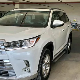 Toyota Highlander 2016