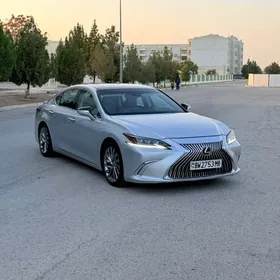 Lexus ES 350 2020