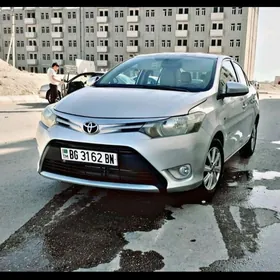 Toyota Yaris 2014