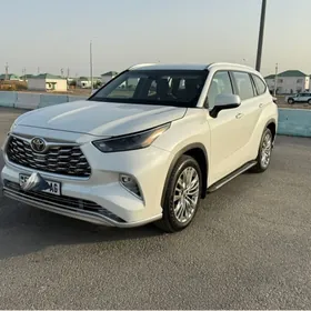 Toyota Highlander 2022