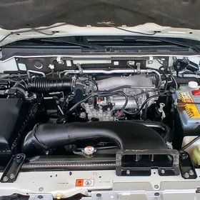 Mitsubishi Pajero 2013