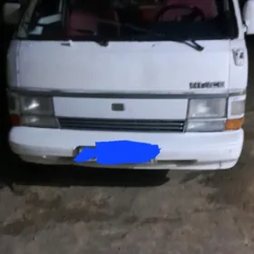 Toyota Hiace 1989