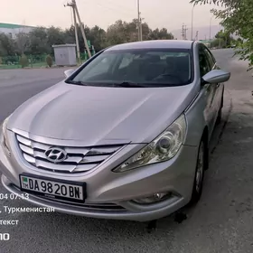 Hyundai Sonata 2011