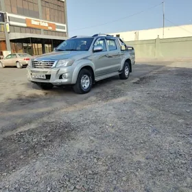 Toyota Hilux 2012