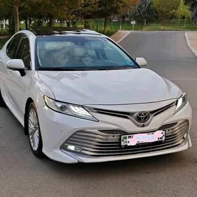 Toyota Camry 2018