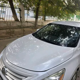 Nissan Altima 2012