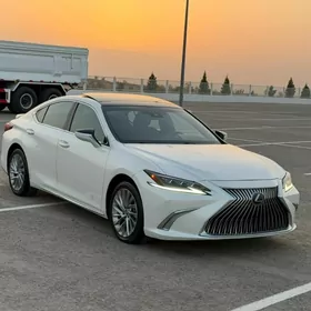 Lexus ES 350 2019