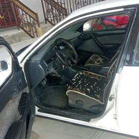 Toyota Corona 1995