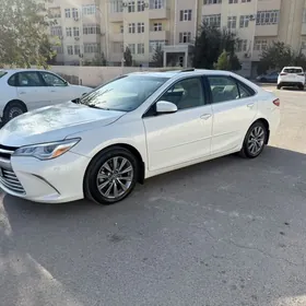 Toyota Camry 2017