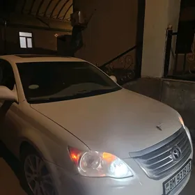 Toyota Avalon 2010