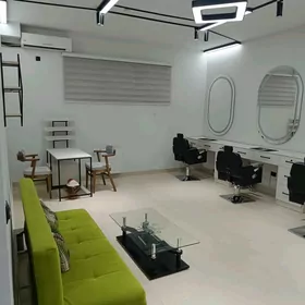 Salon arenda