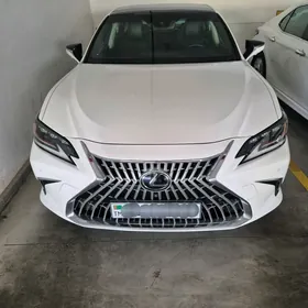 Lexus ES 350 2019