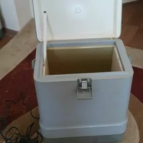 Termoholodilnik dostawka ucin