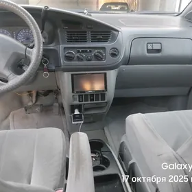 Toyota Sienna 2002