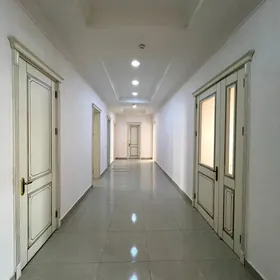 14 TAPGYR 10 ETAZ 3 KOMNAT