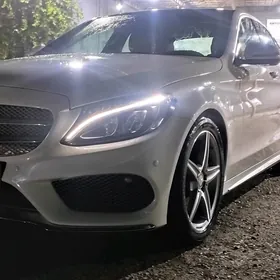 Mercedes-Benz C300 2015