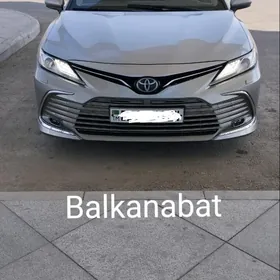 Toyota Camry 2018